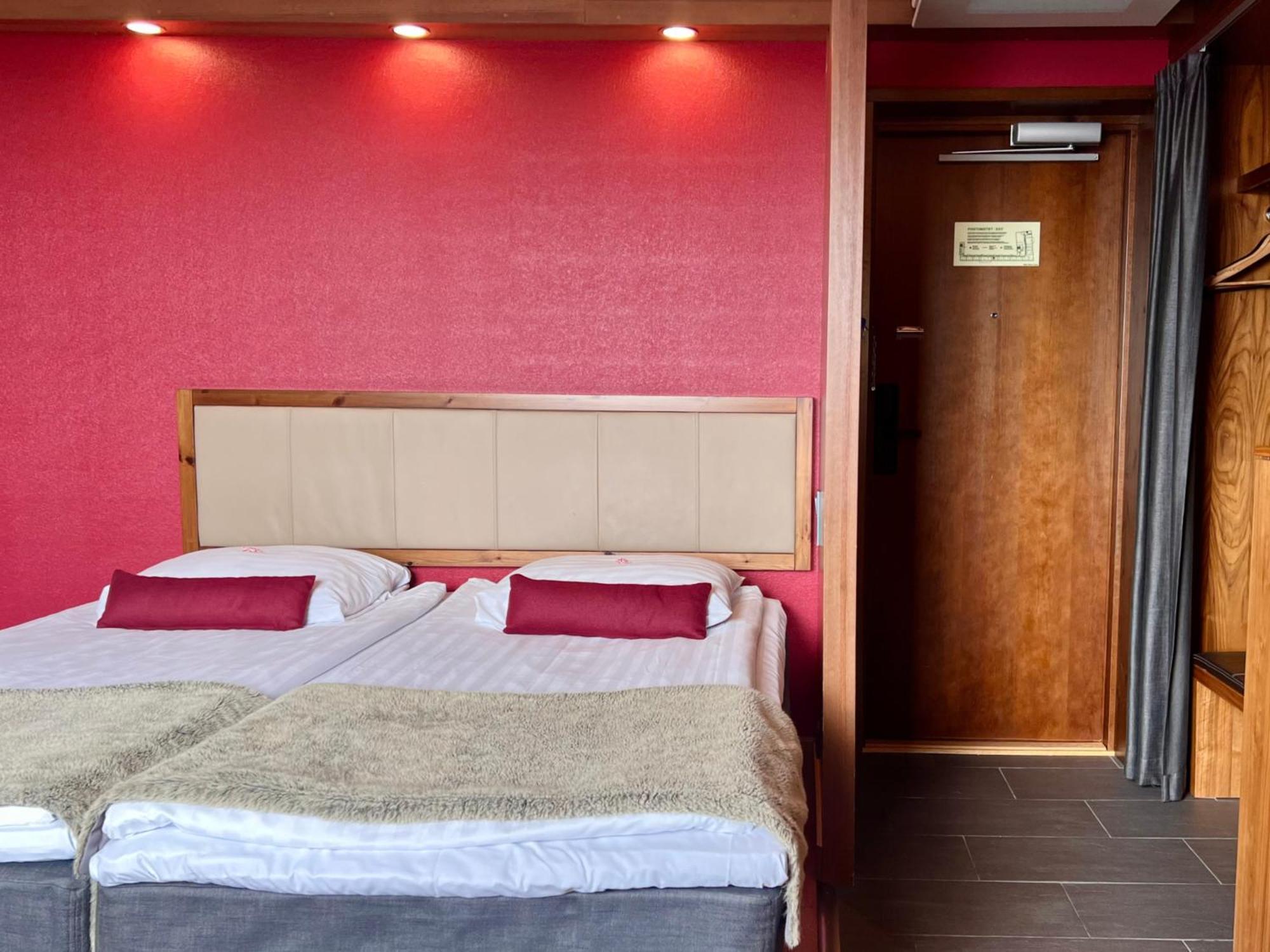 Santa'S Hotel Santa Claus Рованиеми Экстерьер фото